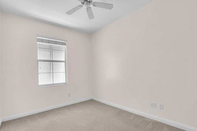 Building Photo - 3183 E Community Dr