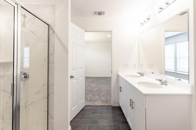 Building Photo - 308 Redonda Dr