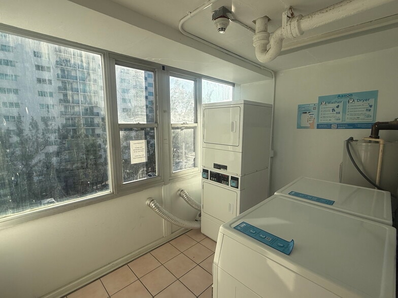 Laundry Room - 7545 E Treasure Dr