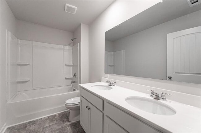 Building Photo - 545 King Vlg