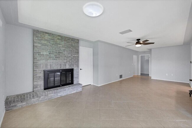 Building Photo - 3313 Pembrook Dr