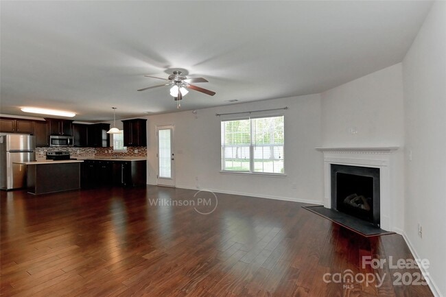Building Photo - 9409 Pond Vista Court