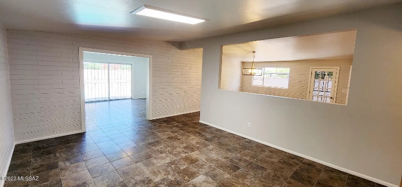 Building Photo - 4355 E Glenn St