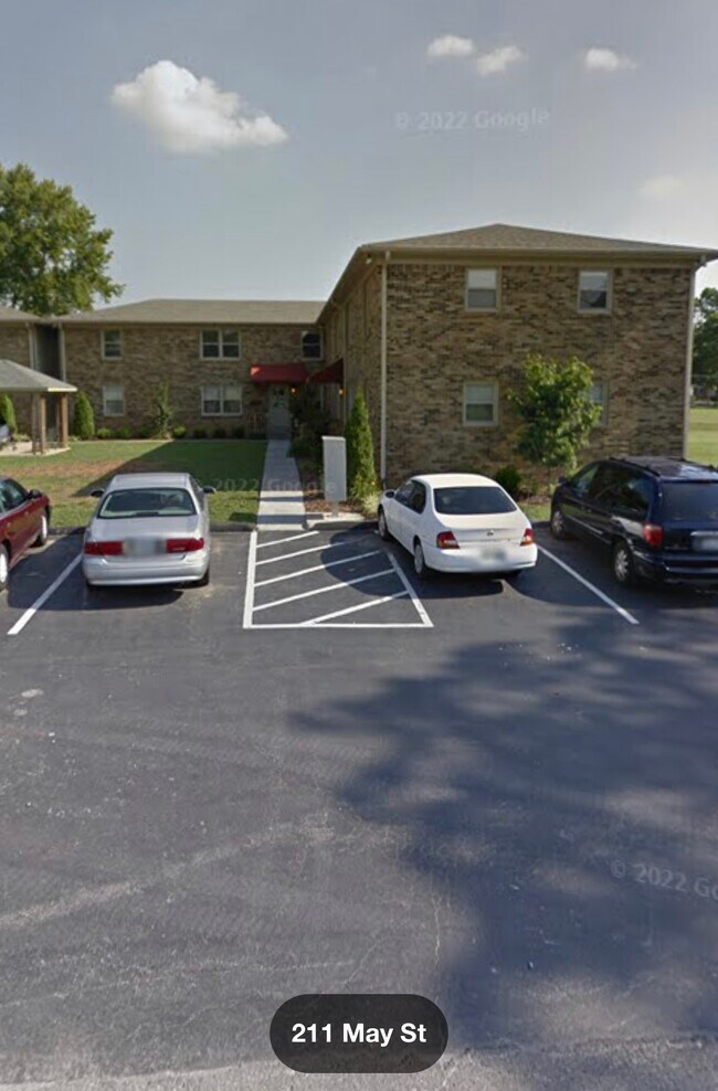211 May St 211 May St Lawrenceburg TN 38464 Apartment Finder