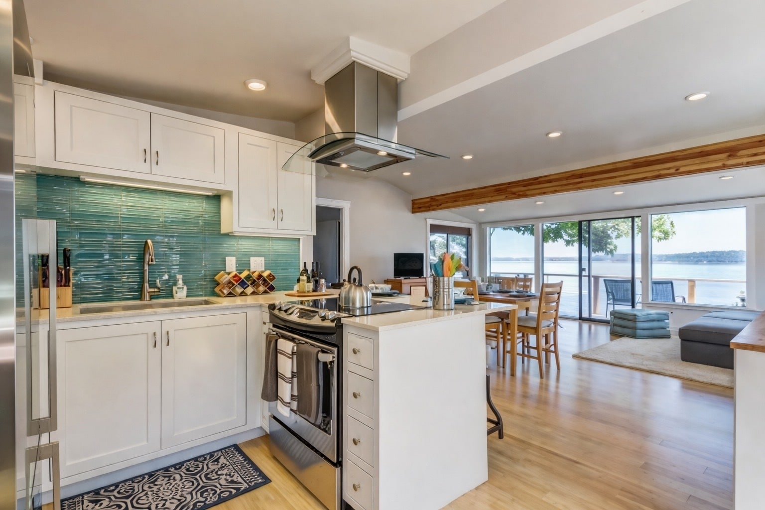 Building Photo - 8232 SW Hawthorne Ln