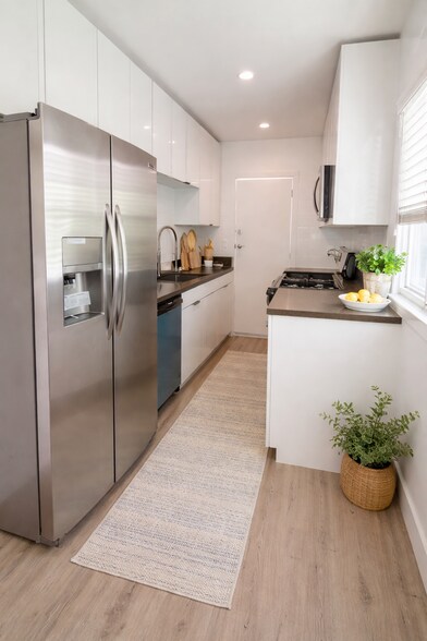 Building Photo - 1836 10th St