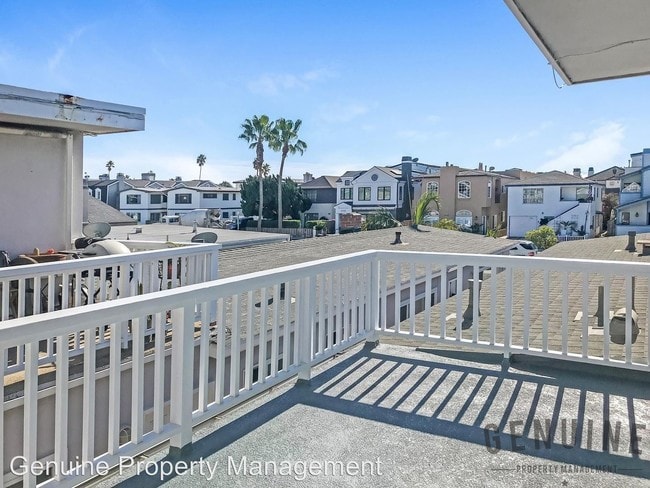 Primary Photo - 1234 W Balboa Blvd