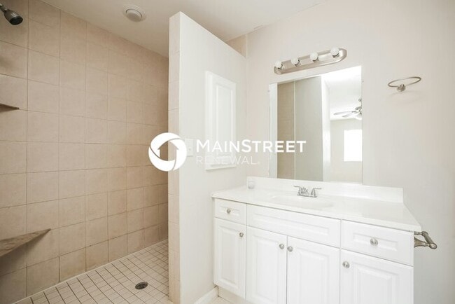 Building Photo - 3 Bedroom Pet-Friendly Home in Lehigh Acres, FL with Main Street Renewal