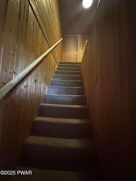 Building Photo - 93 Wayne St