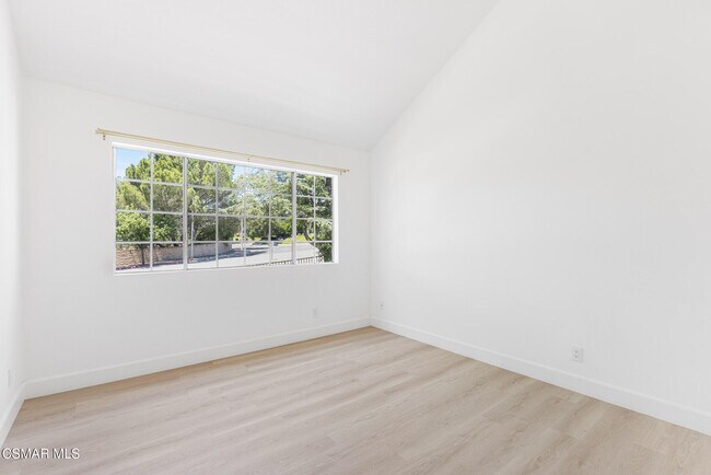 Building Photo - 4220 Lost Hills Rd