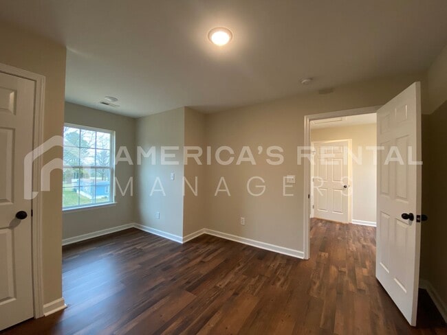 Building Photo - Home for Rent in Cullman! View with 48 Hou...