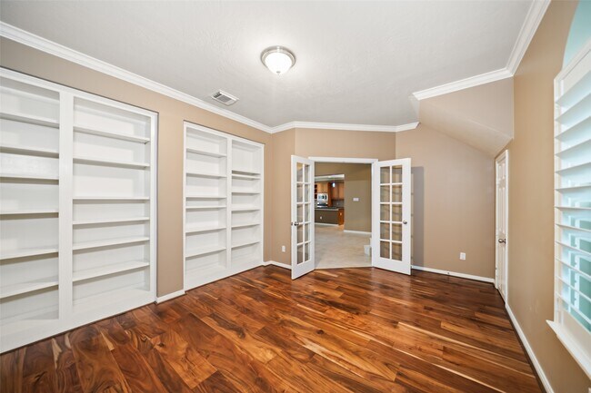 Building Photo - 10 Dove Trace Cir