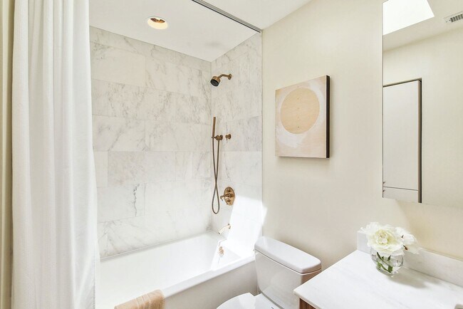 Building Photo - 75 Hancock St