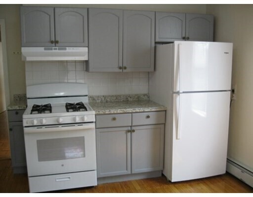 Primary Photo - 45 Endicott Ave