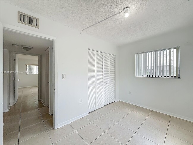 Building Photo - 8420 SW 133rd Avenue Rd