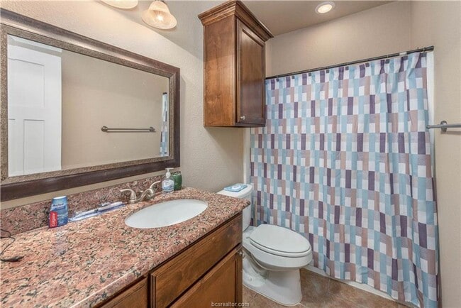 Building Photo - BEST PRICES INUNIVERSITY HEIGHTS! AUGUST 2...