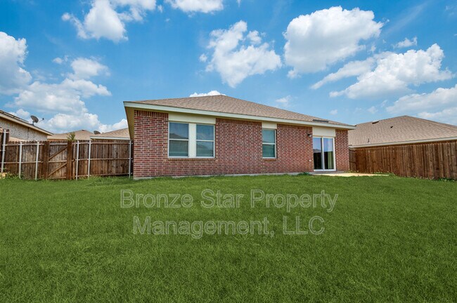 Building Photo - 2525 Comal Creek Dr