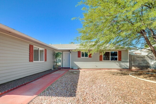 Building Photo - Charming Single-Story Home in Prime Northwest Location