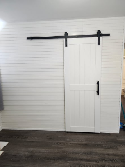 Building Photo - 615 19th St