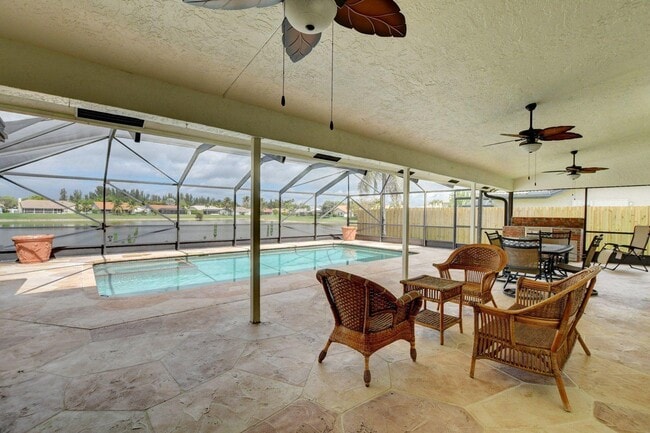 Building Photo - 11511 Island Lakes Ln