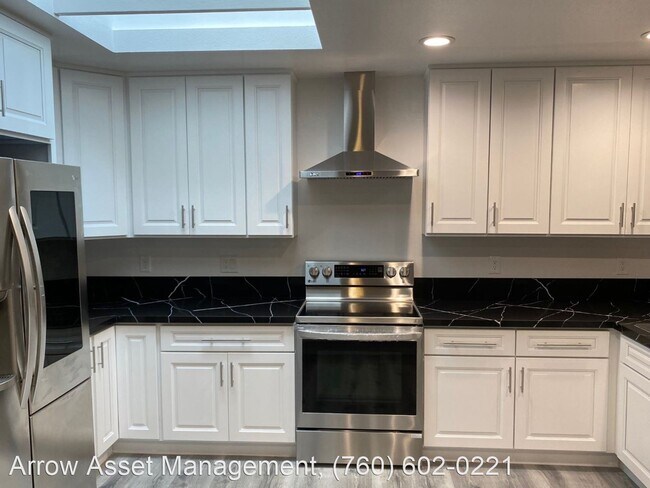 Building Photo - 4 br, 2 bath House - 6448 Lochmoor Dr.