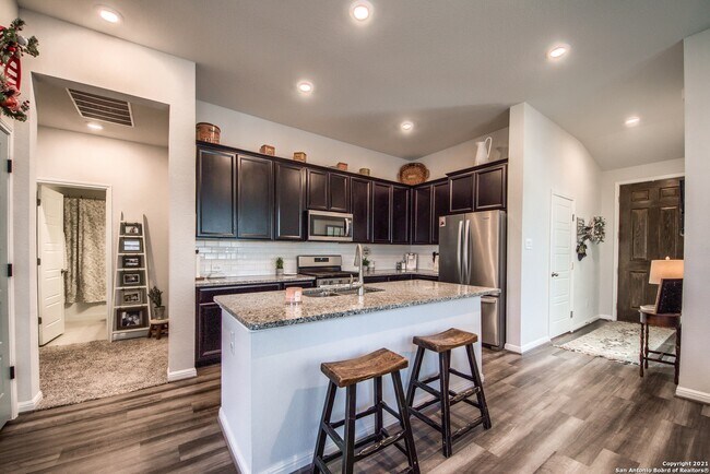 Building Photo - 13211 Antelope Run