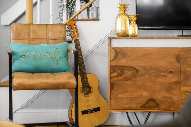 Building Photo - 32 Basin St