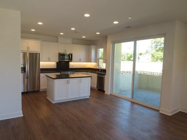 Building Photo - 4382 Pacifica Wy