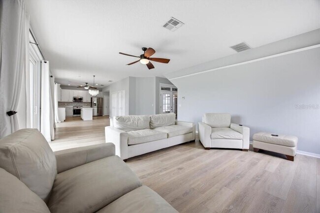 Building Photo - 110 Burrell Cir