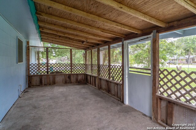Building Photo - 209 Brenda Dr