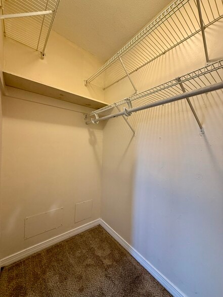 Building Photo - 129 Mead Ct