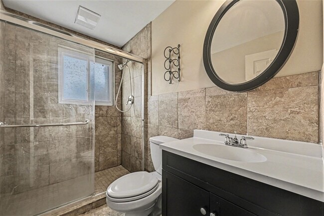 Building Photo - 2613 Rhapsody Dr