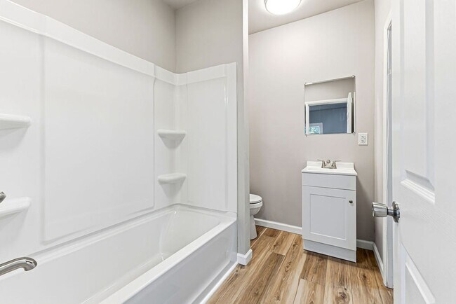 Building Photo - Remodeled 2-Bedroom Home in Saint Joseph with Off-Street Alley Parking