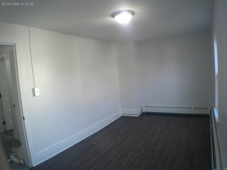 2nd bedroom. - 35 Main St
