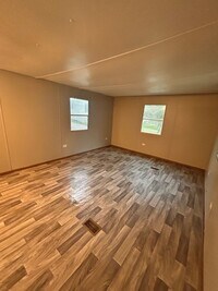 Building Photo - Rent To Own- 1 bed 1 Bath Mobile Home