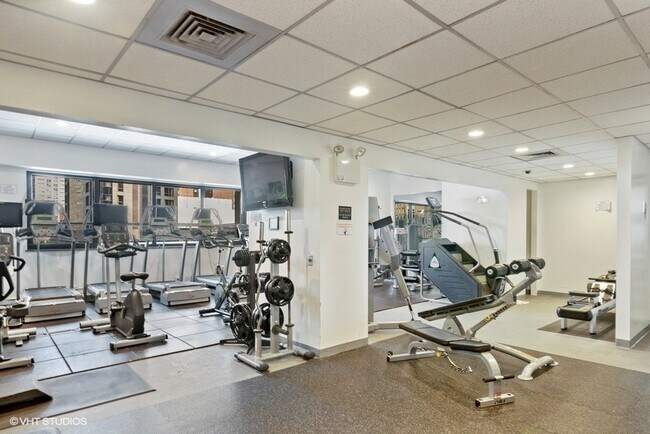 Building Photo - 1030 N State St