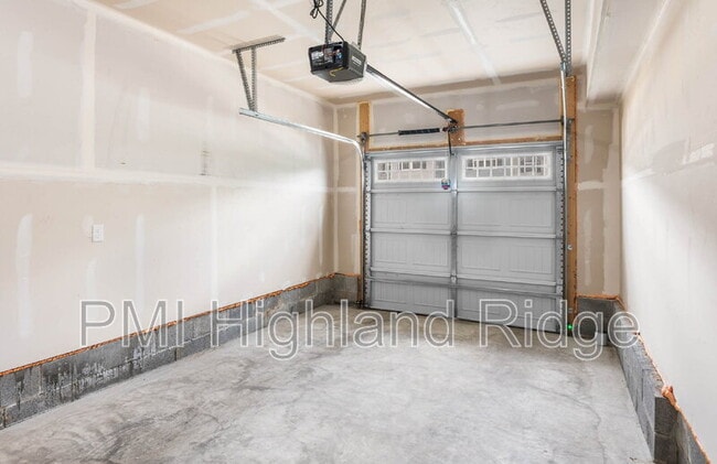 Building Photo - 828 Knox Crst