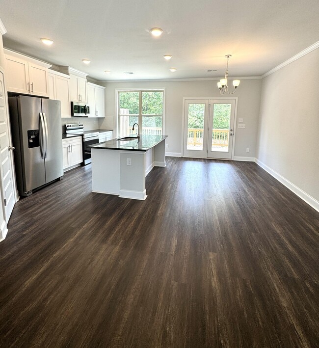 Building Photo - 588 Amarante Cir