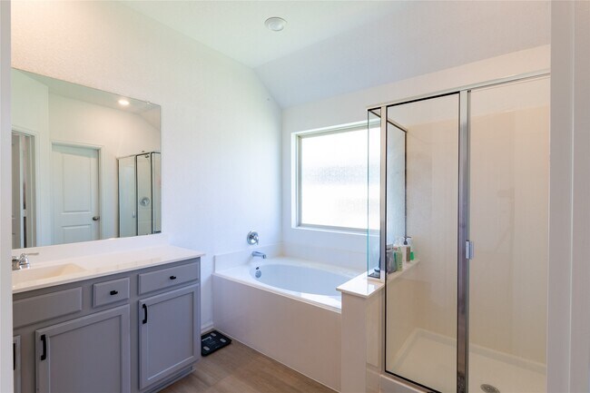 Building Photo - 7522 Greenbriar Cayon Ln