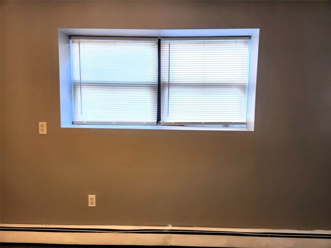 Building Photo - 28 Prescott Rd