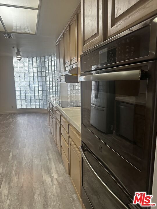 Building Photo - 2122 Century Park Ln