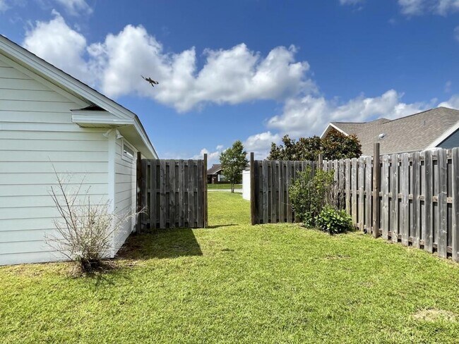 Building Photo - 4840 McCall Ln