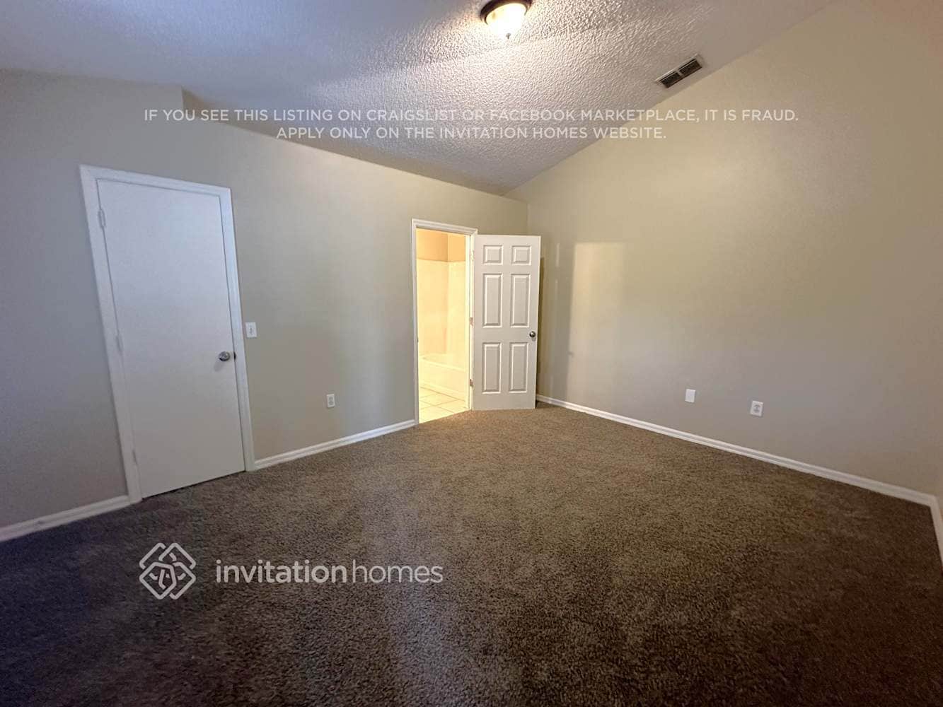 Building Photo - 2535 E Juliet Dr