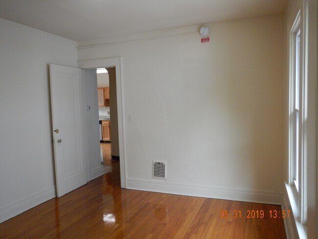 Building Photo - 1213 Madison St