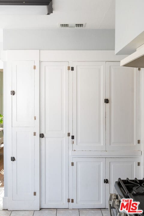 Building Photo - 5742 6th Ave