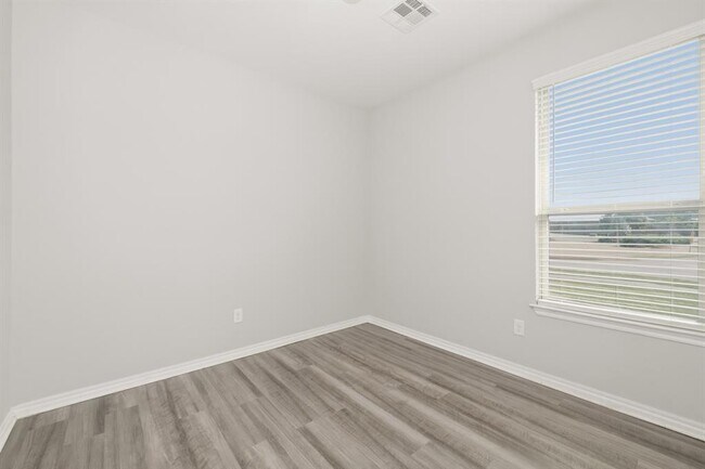 Building Photo - 14013 Babbling Brook Dr