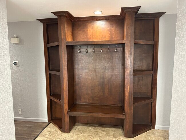 Building Photo - 10309 Harvest Moon Ave