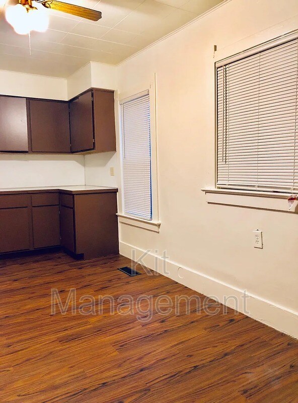 Building Photo - Charming 2-Bedroom Ranch Home in South Toledo