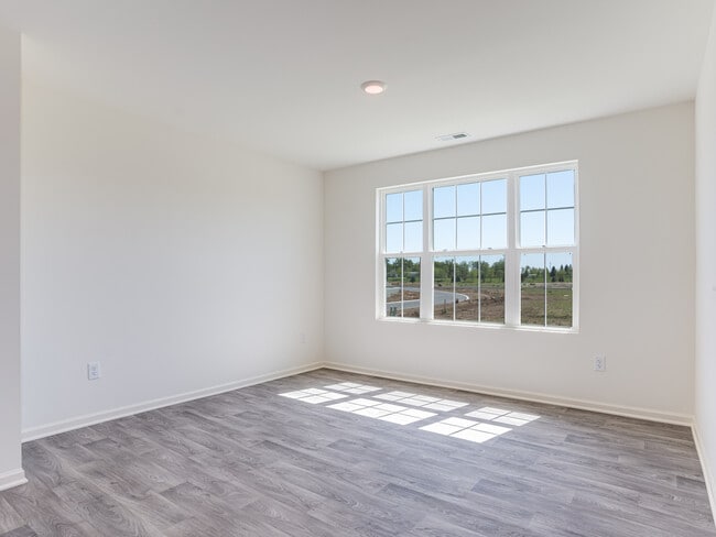 Building Photo - 2131 Sassafras Wy