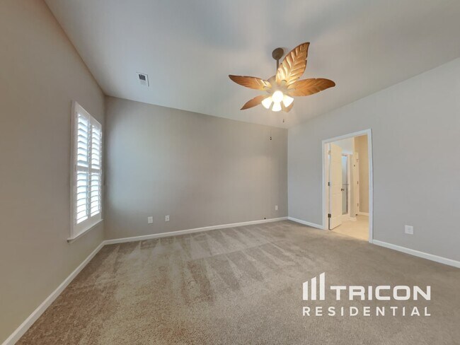 Building Photo - 115 Still Water Cir